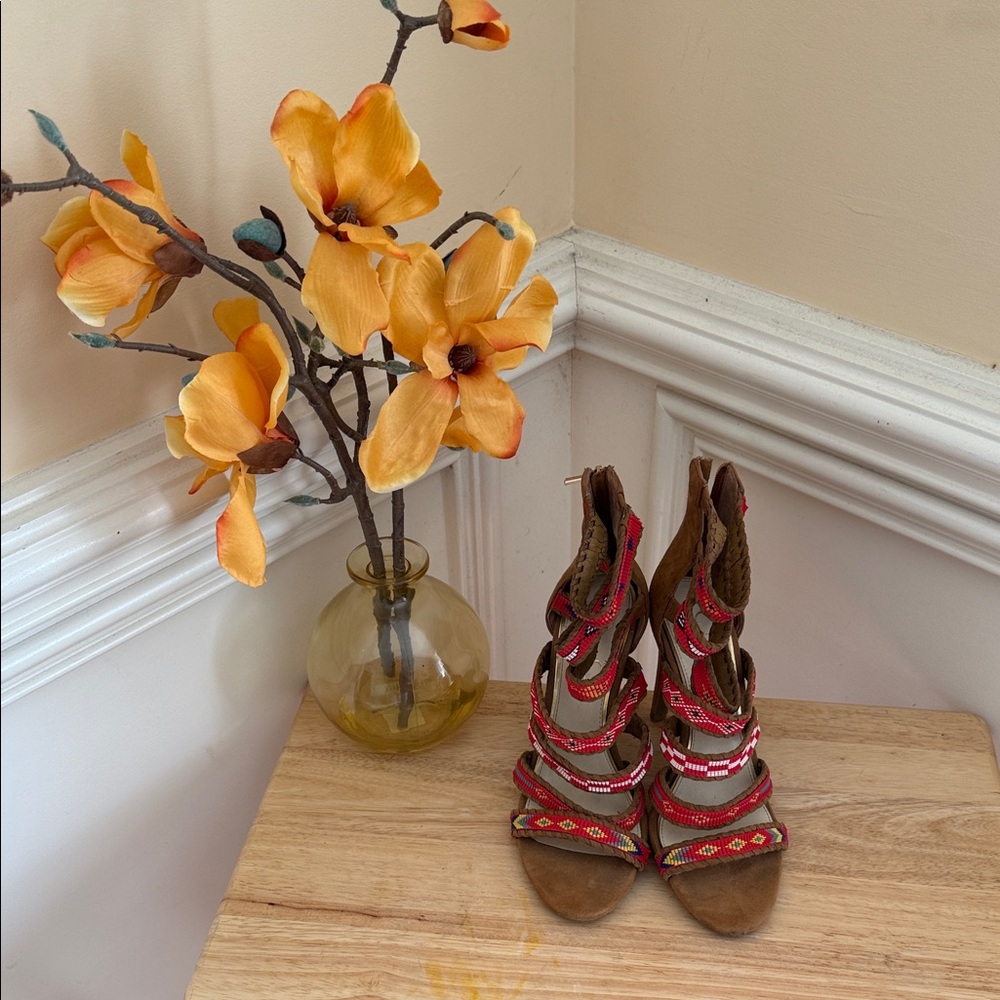 Jessica Simpson Red and Brown Embellished Sandals Sz 8‎